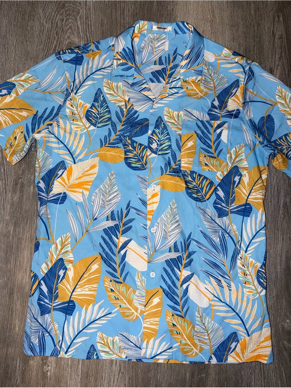 Light Blue Tropical Leaf Print Short-Sleeve Button-Down Shirt